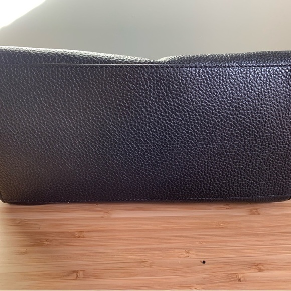 Kate Spade Bow purse with matching wallet/clutch - Picture 3 of 7